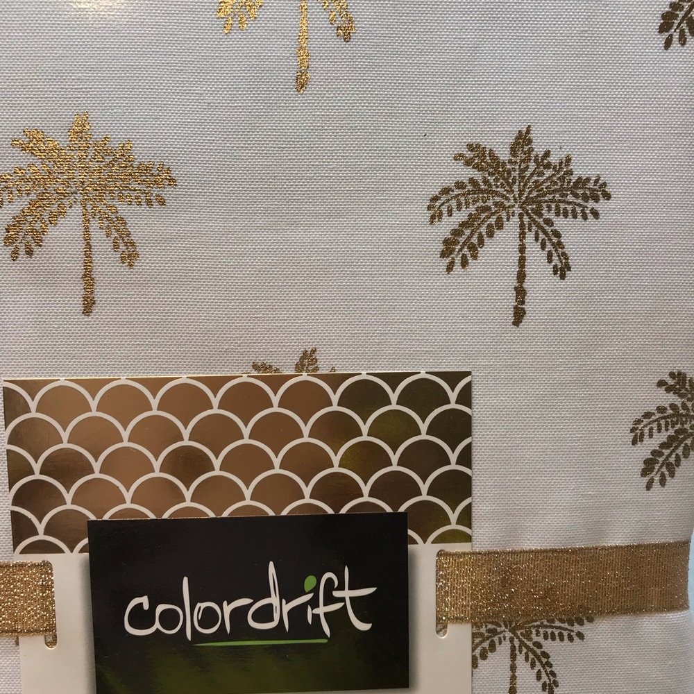 Colordrift Metallic OCEAN PALM Tablecloth 60"X104" - Picture 4 of 5